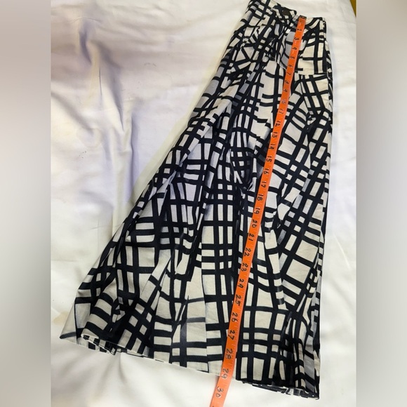 COS Black and white graphic print faux wrap midi skirt size 4 - Picture 16 of 16